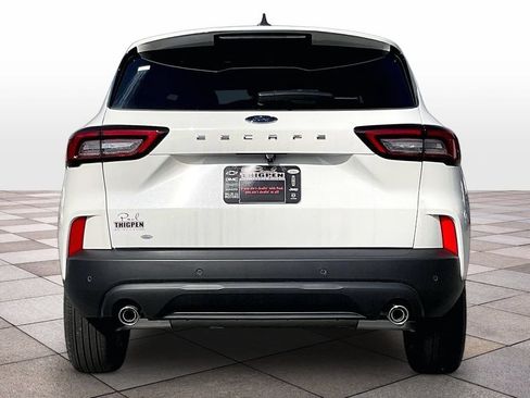 New 2026 Ford Escape ST-Line w/ Tech Pack #1 FWD image 4