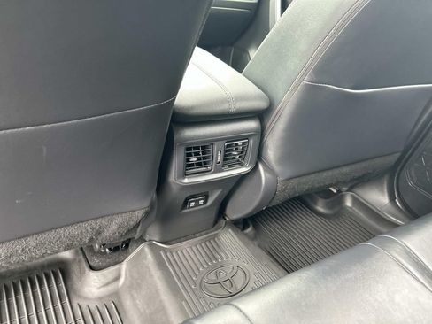 Used 2020 Toyota RAV4 XLE Premium FWD image 24