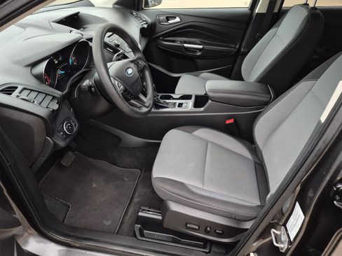 Used 2018 Ford Escape SE FWD image 10