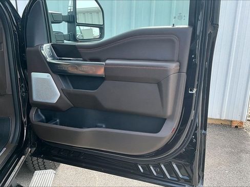Used 2025 Ford F250 King Ranch w/ Chrome Package AWD/4WD image 19