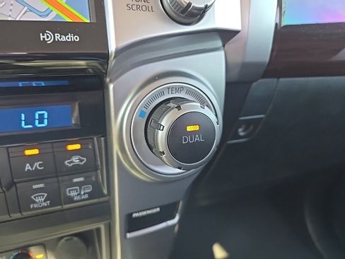 Used 2020 Toyota 4Runner Limited image 39