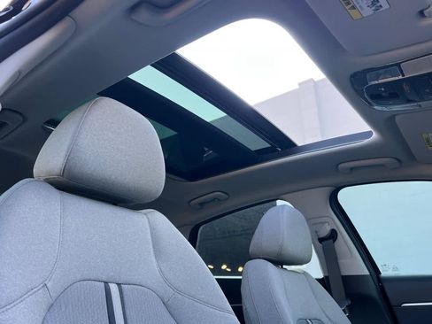 Used 2021 Hyundai Sonata SEL w/ Convenience Package image 17