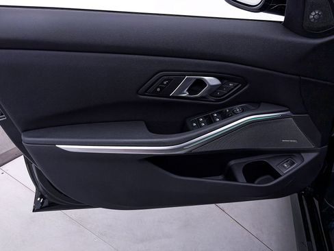 Used 2025 BMW M340i RWD image 17