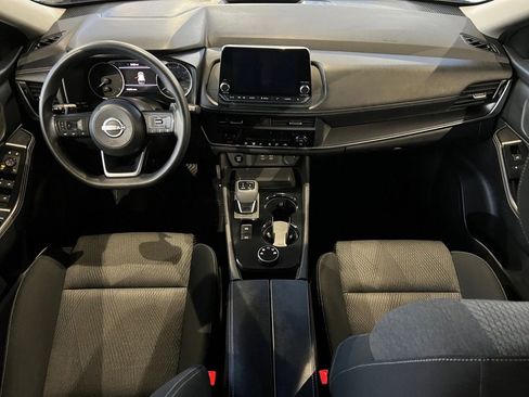 Used 2024 Nissan Rogue SV image 39