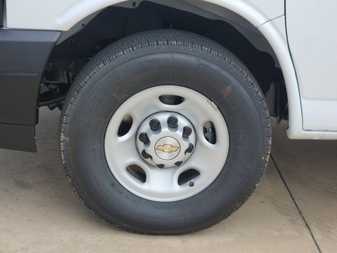 New 2025 Chevrolet Express 2500 w/ Driver Convenience Package image 16