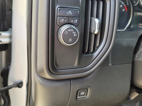 Used 2022 Chevrolet Silverado 1500 Custom w/ LPO, Dark Essentials Package RWD image 23