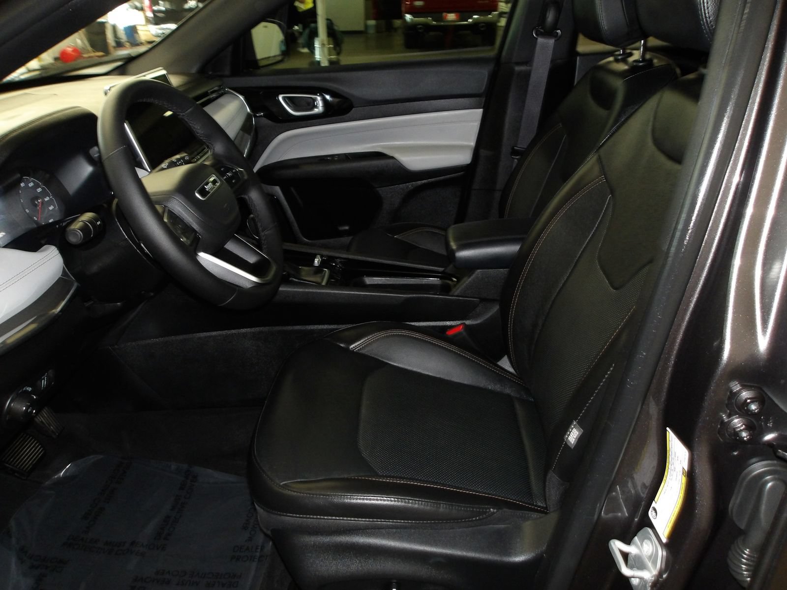 Used 2023 Jeep Compass Limited AWD/4WD image 20