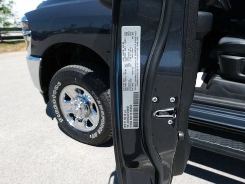 Used 2026 RAM 2500 Tradesman AWD/4WD image 36
