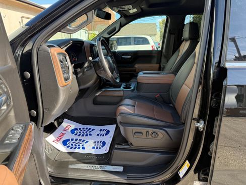 Used 2022 Chevrolet Silverado 1500 High Country w/ Z71 Off-Road Package image 7