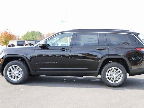 New 2025 Jeep Grand Cherokee L Laredo w/ Luxury Tech Group I AWD/4WD image 3
