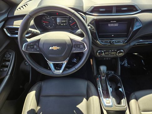 Used 2023 Chevrolet TrailBlazer ACTIV w/ Sun and Liftgate Package image 12