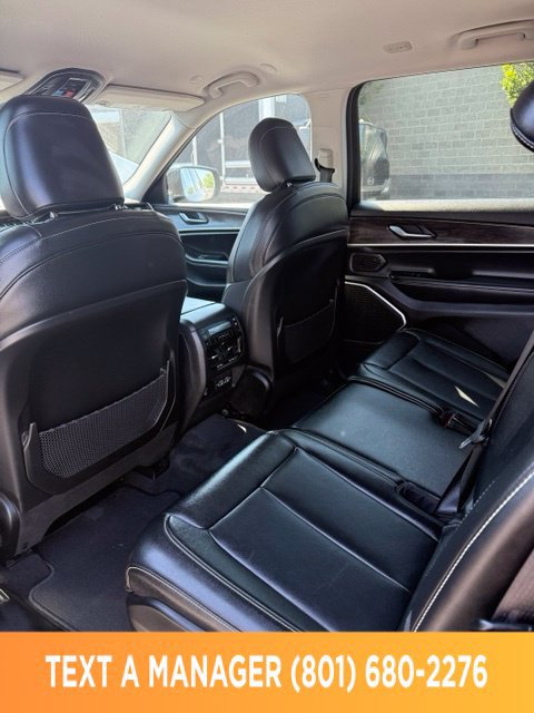 Used 2022 Jeep Grand Cherokee L Limited AWD/4WD image 34