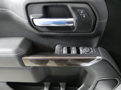 Certified 2019 Chevrolet Silverado 1500 LT w/ All-Star Edition AWD/4WD image 19