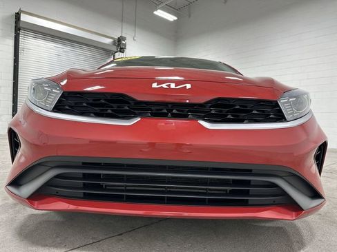 Used 2023 Kia Forte LXS FWD image 10