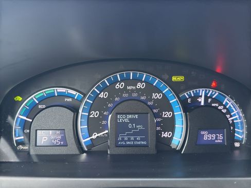 Used 2013 Toyota Camry LE image 12