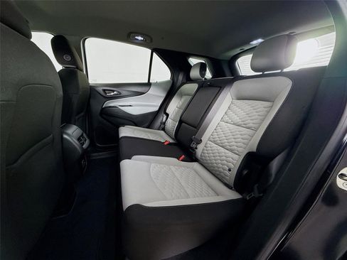 Used 2019 Chevrolet Equinox LS image 23