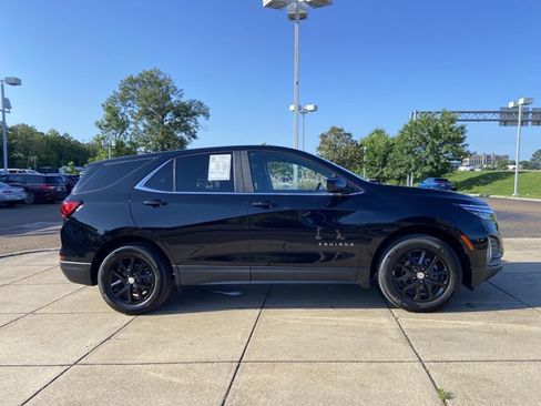 Used 2023 Chevrolet Equinox LT FWD image 13
