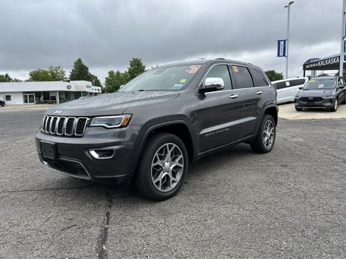 Used 2021 Jeep Grand Cherokee Limited w/ Protech Group AWD/4WD image 8