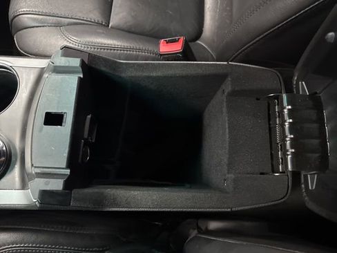 Used 2013 Ford Explorer Limited image 48