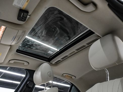 Used 2018 Mercedes-Benz E 300 w/ Premium 1 Package image 5