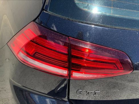 Used 2018 Volkswagen GTI S image 33