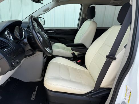 Used 2015 Dodge Grand Caravan SE w/ Quick Order Package 29E SE FWD image 25