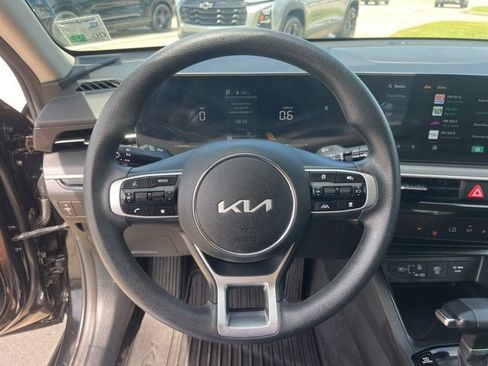 Used 2025 Kia K5 LXS FWD image 15