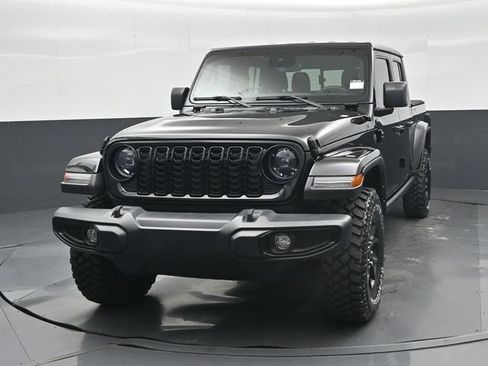 Used 2024 Jeep Gladiator Sport AWD/4WD image 32