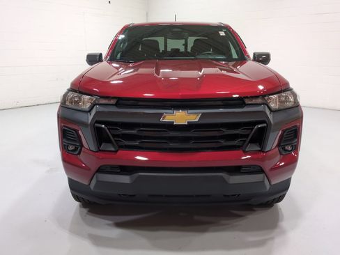 Used 2024 Chevrolet Colorado LT w/ LT Convenience Package II AWD/4WD image 8