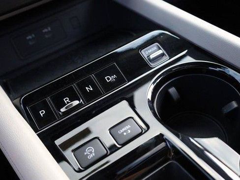 Used 2025 Nissan Murano SL AWD/4WD image 19
