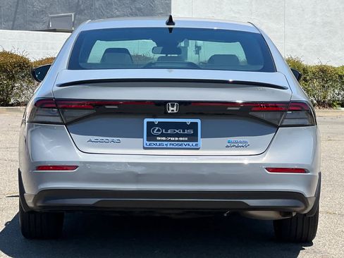 Used 2024 Honda Accord Sport image 8