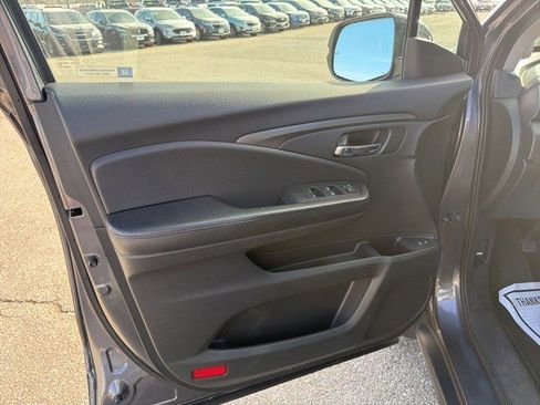 Used 2017 Honda Pilot EX-L image 10