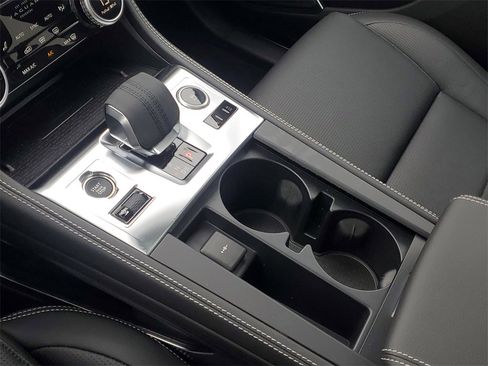 Used 2025 Jaguar F-PACE R-Dynamic S image 24