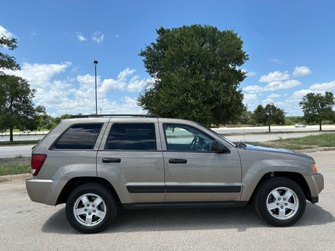 Used 2006 Jeep Grand Cherokee Laredo AWD/4WD image 56