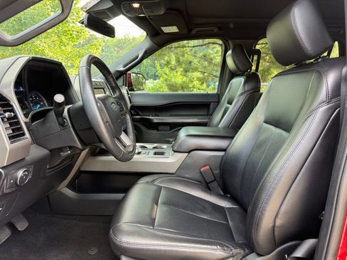 Used 2020 Ford Expedition XLT w/ Equipment Group 201A RWD image 33