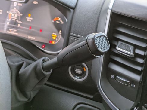 Used 2025 RAM 2500 Laramie image 22