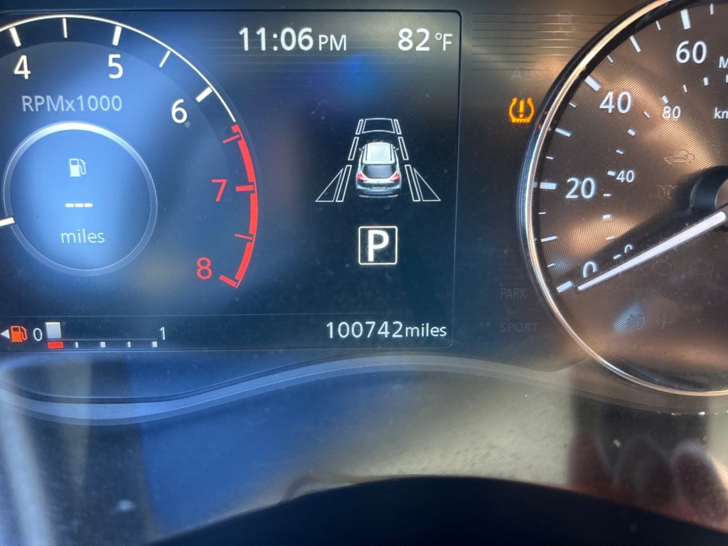 Used 2023 Nissan Kicks SR FWD image 10