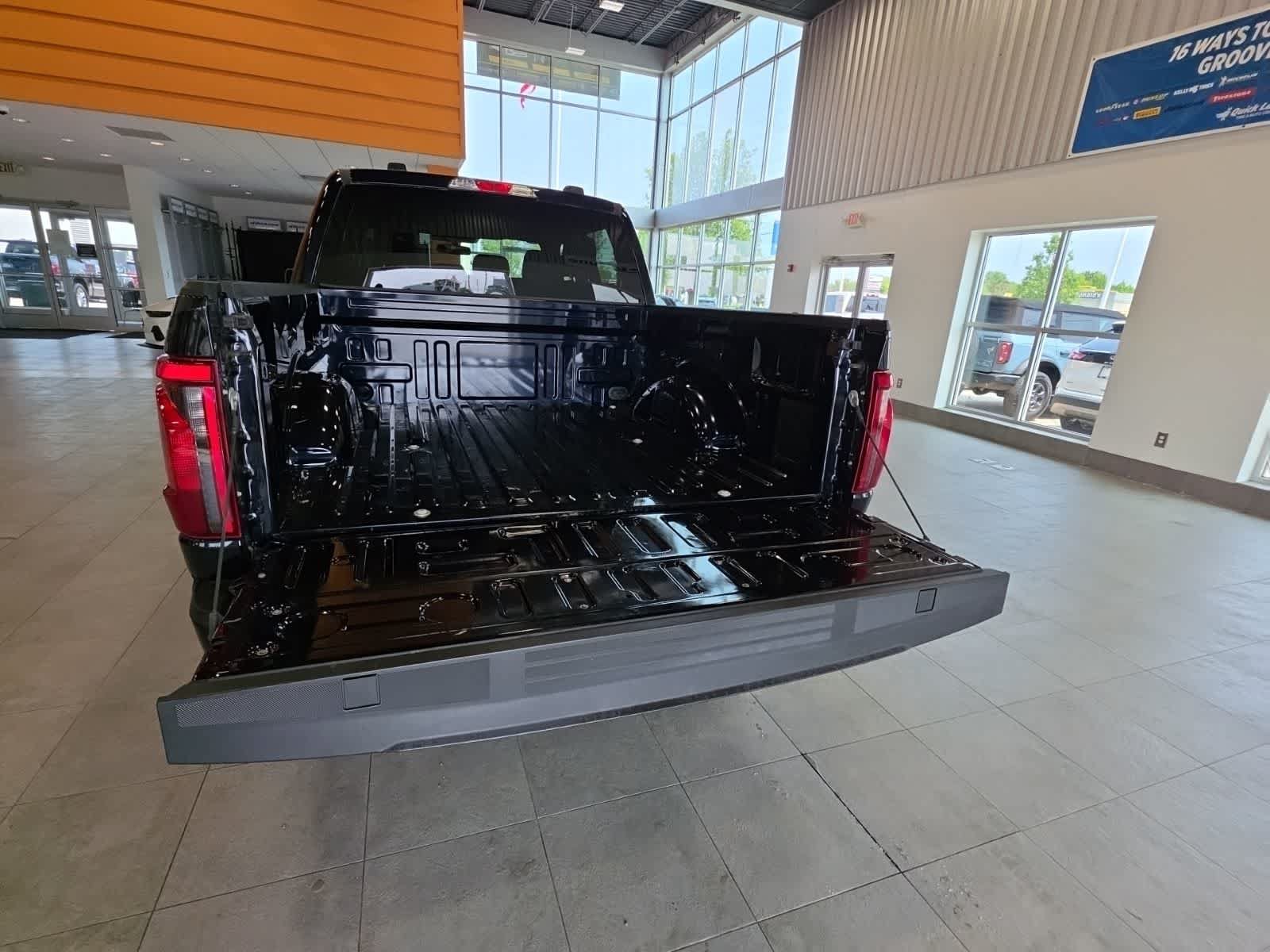 Used 2024 Ford F150 XLT w/ XLT Black Appearance Package AWD/4WD image 11