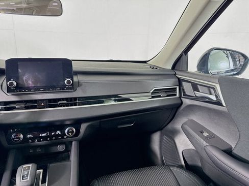 Used 2024 Mitsubishi Outlander ES image 22