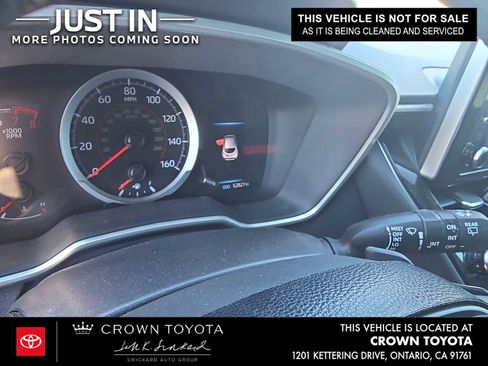 Used 2021 Toyota Corolla SE image 3