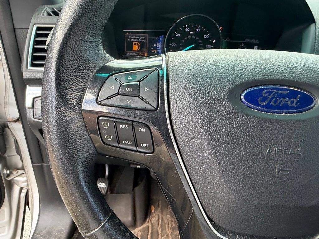 Used 2016 Ford Explorer Limited FWD image 27