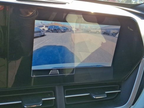 Certified 2025 Chevrolet Trax RS w/ Sunroof Package image 18