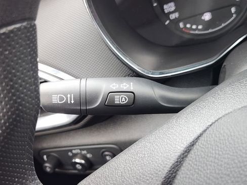 Used 2023 Chevrolet TrailBlazer LT image 26