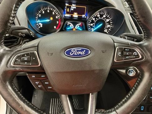 Used 2017 Ford Escape Titanium FWD image 29