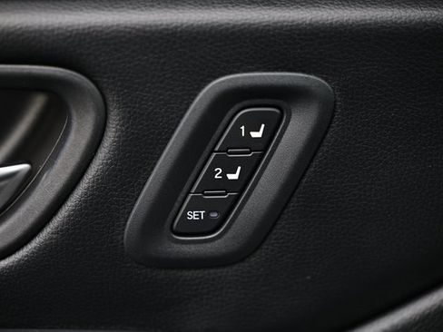 Used 2024 Honda Pilot TrailSport image 16