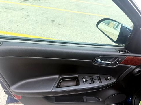 Used 2011 Chevrolet Impala LT image 10