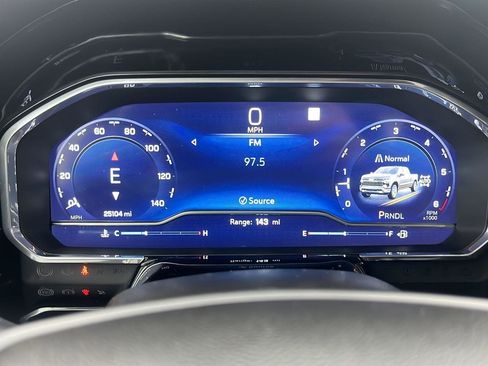 Used 2023 Chevrolet Silverado 1500 LT image 16