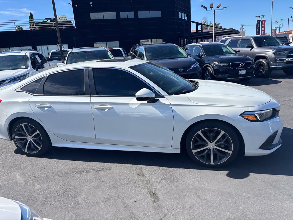 Used 2023 Honda Civic Touring image 3
