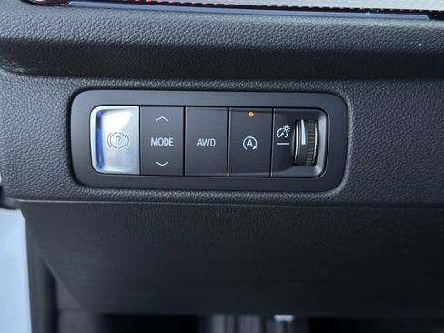 New 2026 Chevrolet Traverse Z71 w/ Enhanced Driving Package AWD/4WD image 17