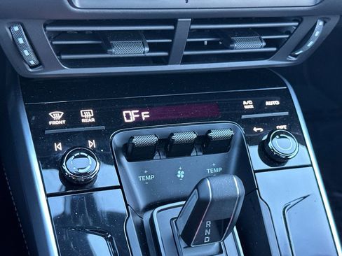 Used 2025 Porsche 911 Carrera GTS image 20